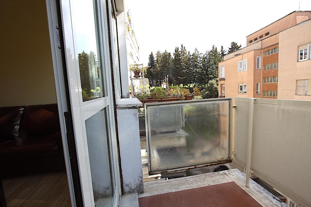 Corso Francia 1Br Apartment Rome Bagian luar foto