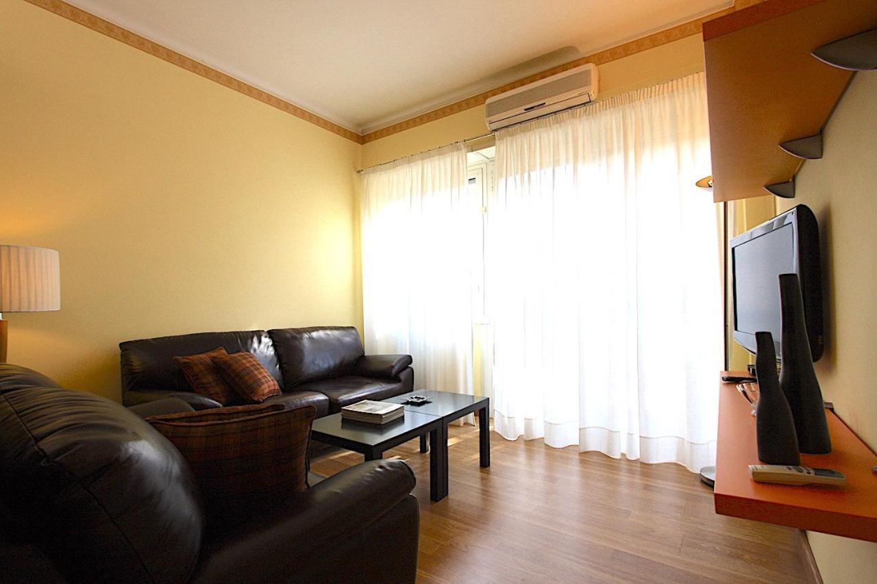 Corso Francia 1Br Apartment Rome Bagian luar foto