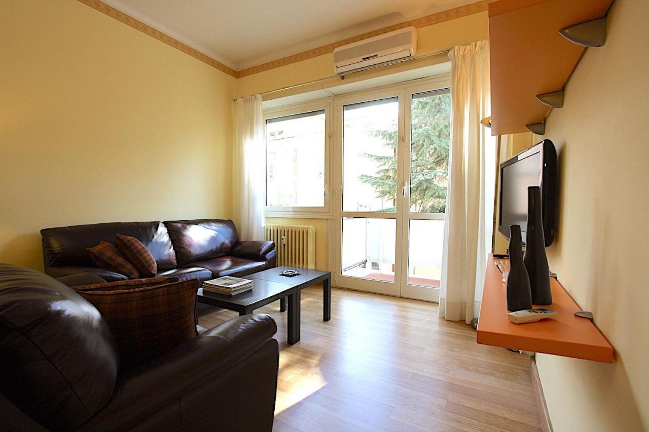 Corso Francia 1Br Apartment Rome Bagian luar foto